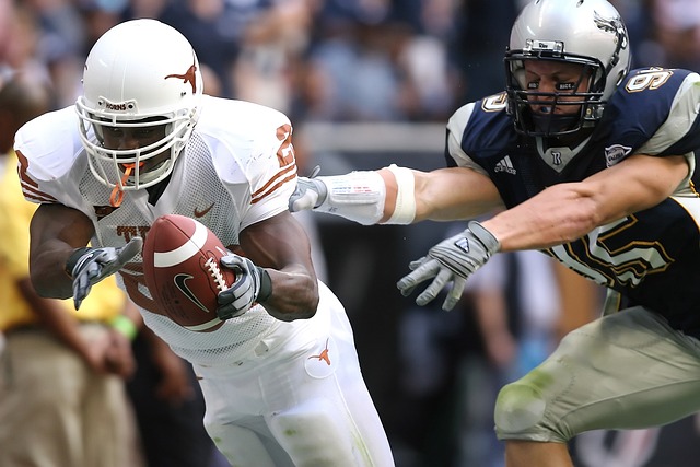 记者：世界杯抽签仪式开始前，大力神杯已经抵达华盛顿