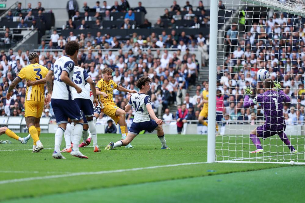 1-0，24岁热苏斯一剑封喉，率队掀翻狼队，拒绝英超2连败